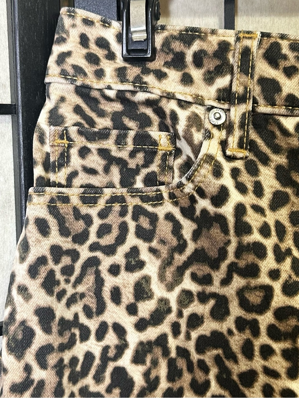 LOFT Petite Leopard Print Barrel Pants - Picture 5 of 9